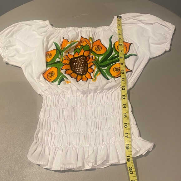 EMBROIDERED Mexican Off-the-shoulder Blouse, Size M, NWOT - Picture 6 of 6
